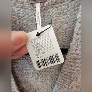 M/NWT FREE PEOPLE GRAY CARDIGAN, IT MIGHT FIT A LG!! 🎁